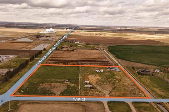 92 Township Road, Lethbridge, AB