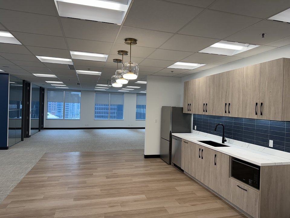 802 - 220 Bay Street, Toronto, ON