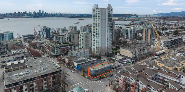 273 Lonsdale Avenue, North Vancouver, BC
