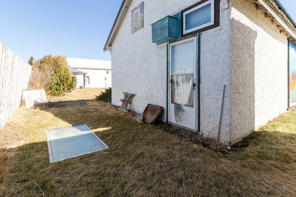 60 Main Avenue Northwest, Glenwood, AB