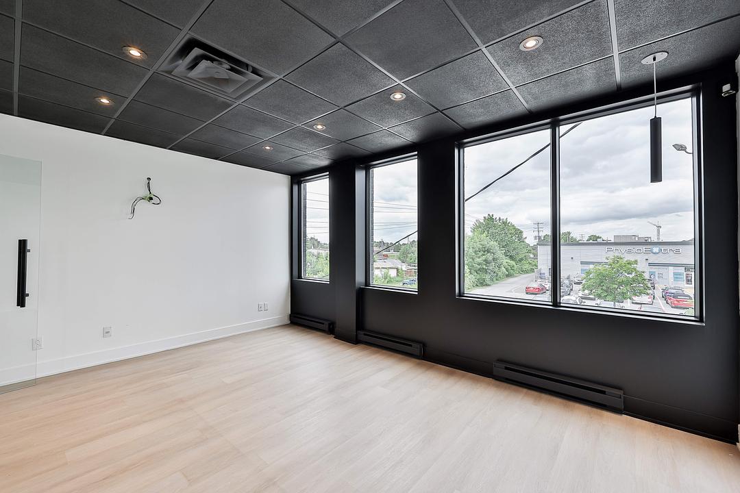Bureau 200 - 1419 Grande Allée, Terrebonne, QC