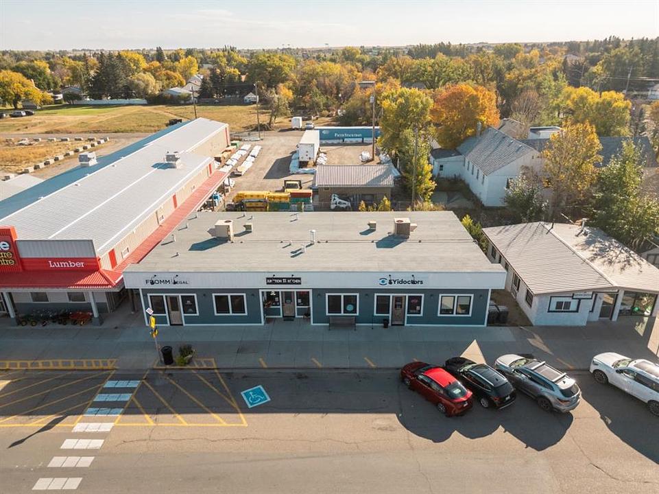19 Broadway Street North, Raymond, AB