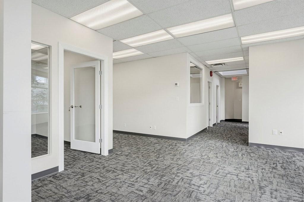 207 - 3833 Henning Dr, Burnaby, BC