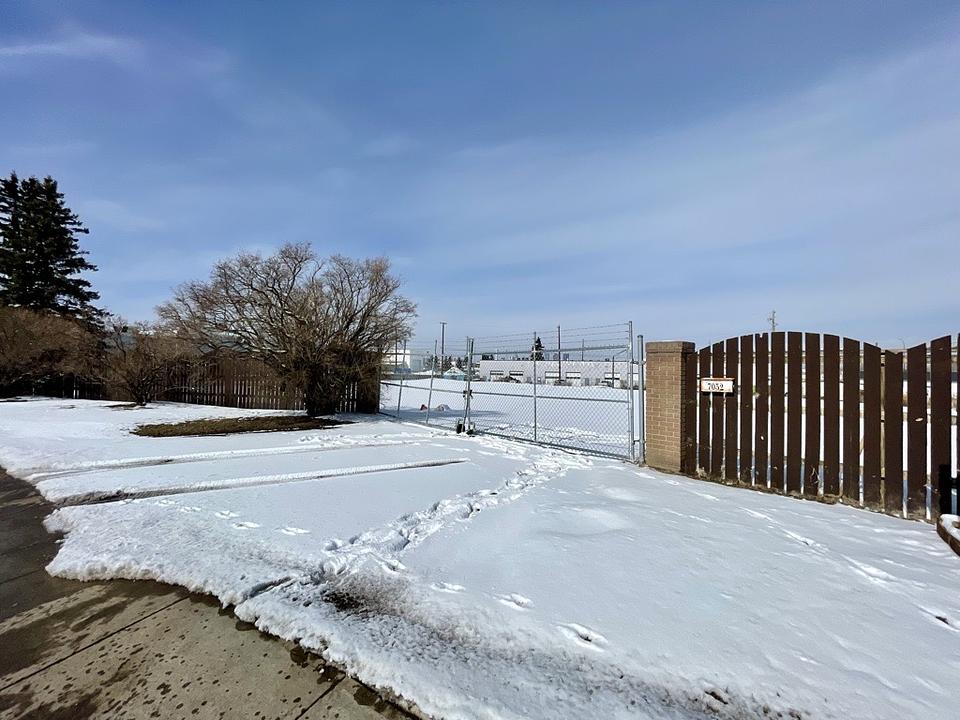 1 - 7048 Farrell Rd SE, Calgary, AB