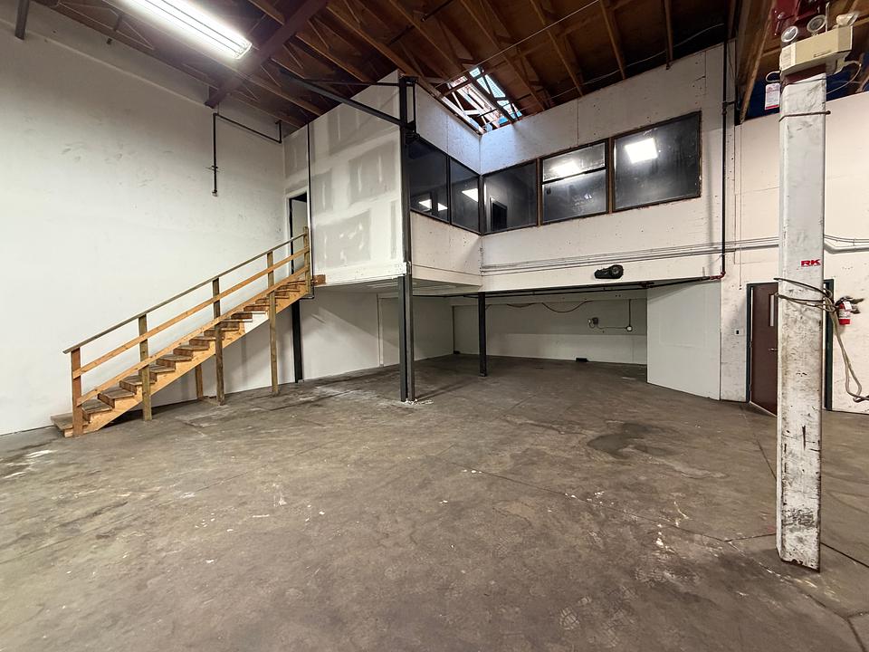 #110 - 400 Brooksbank Ave, North Vancouver, BC