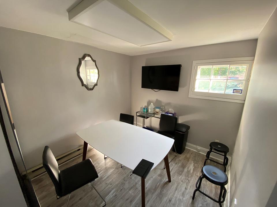 2108 Old Lakeshore Road, Burlington, ON
