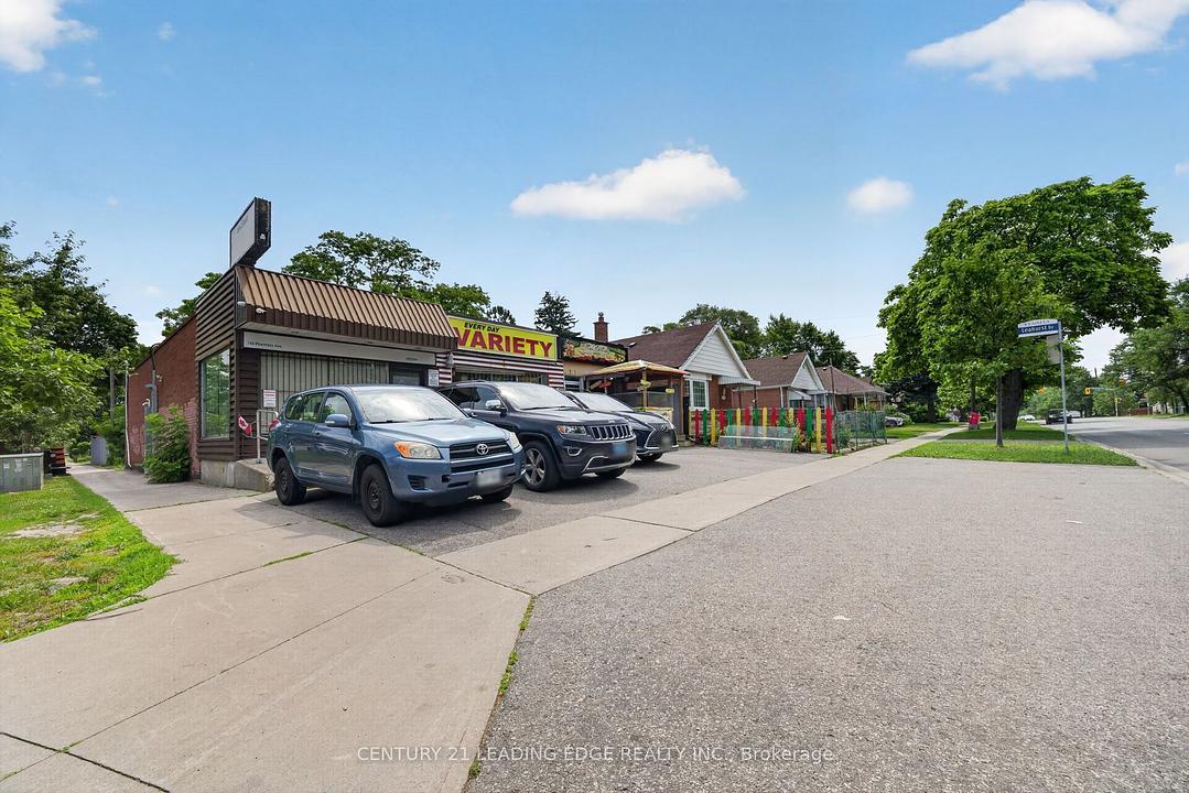 741 Pharmacy Avenue, Toronto, ON