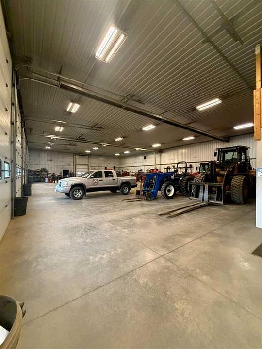 191057 RR150, Rural Newell, County of, AB