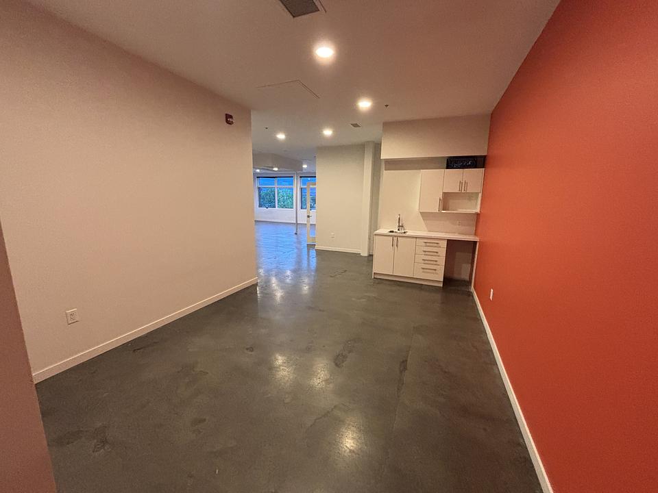 304 - 2755 Tutt Street, Kelowna, BC