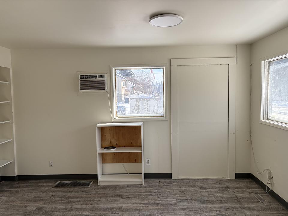 1 - 5501 45 Avenue, Red Deer, AB