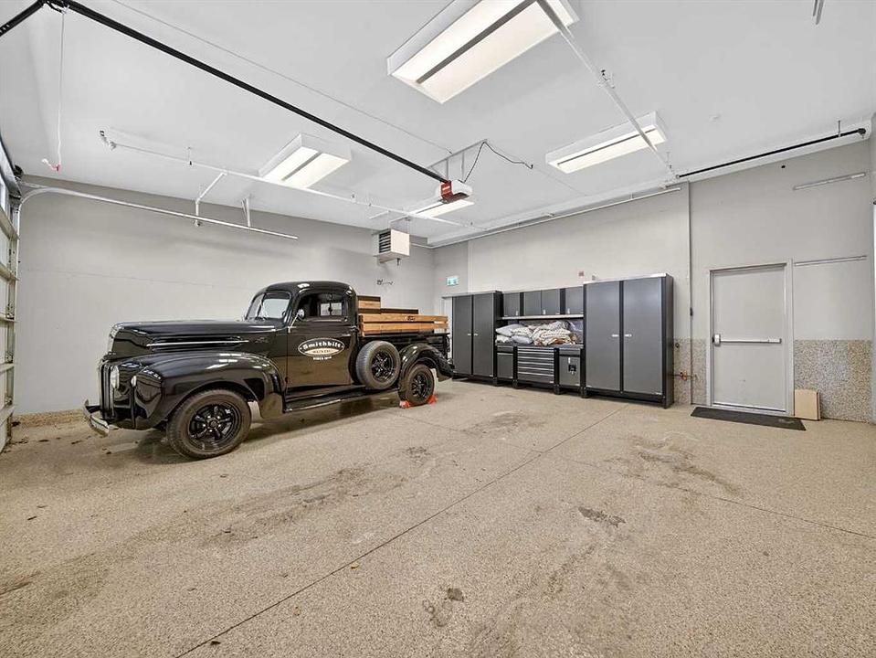 1015 11 Street Southeast, Calgary, AB