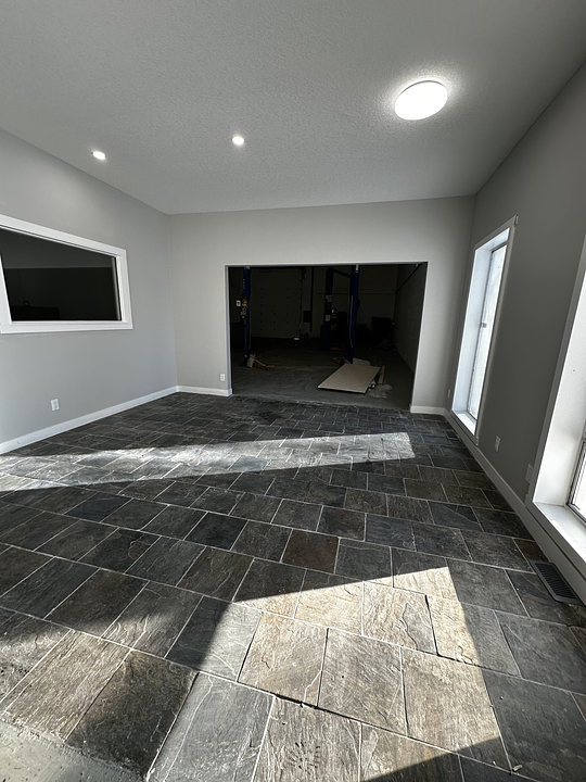 1 - 1420 40 Avenue Northeast, Calgary, AB