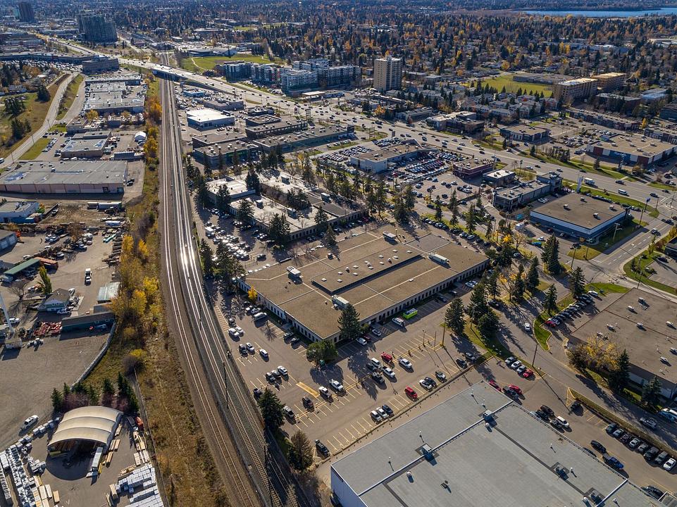 180 - 6939 Fisher Road Southeast, Calgary, AB
