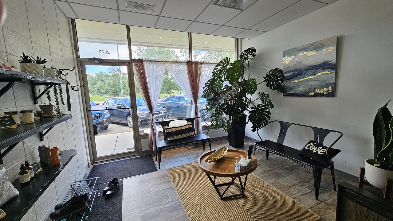 2622 South Parkside Drive, Lethbridge, AB