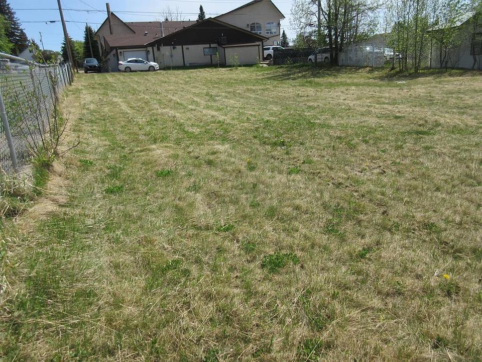 4807 4809 - 49 Street, Rocky Mountain House, AB