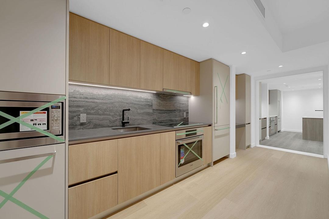 101 - 511 Clarke Road, Coquitlam, BC