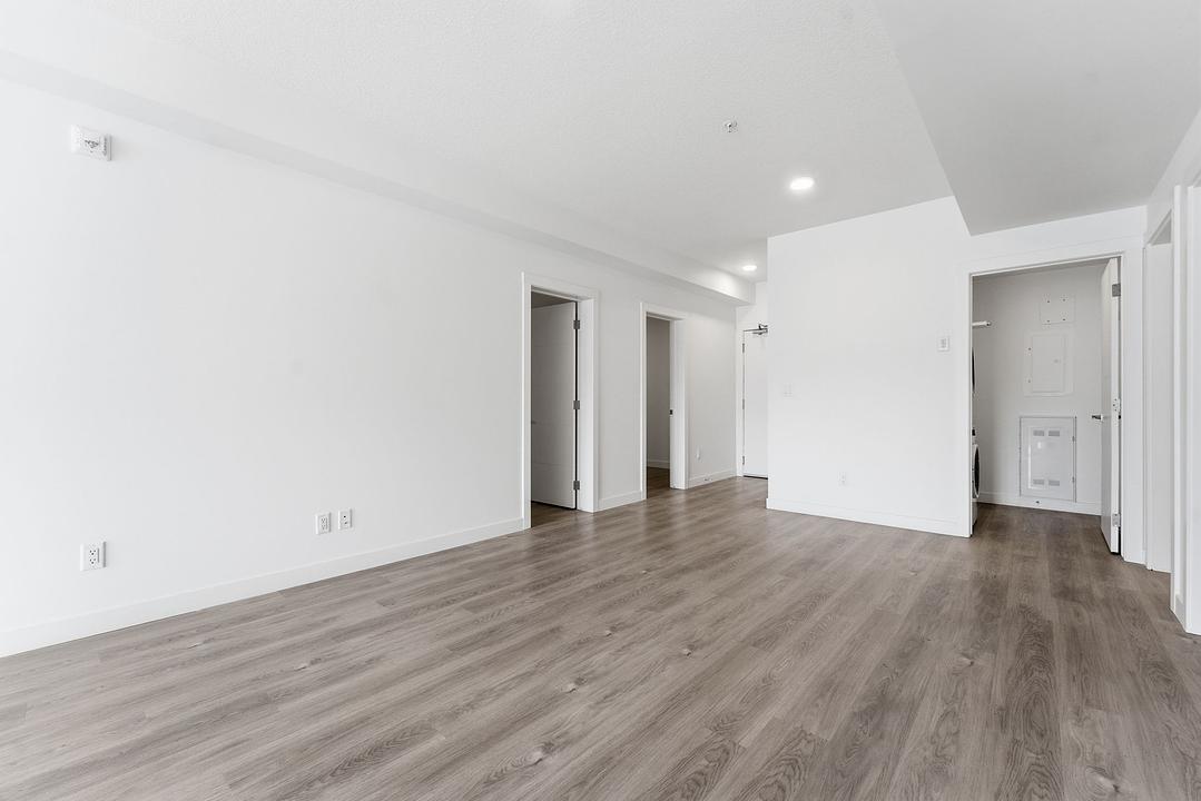 111 - 3360 16 Street Southwest, Calgary, AB