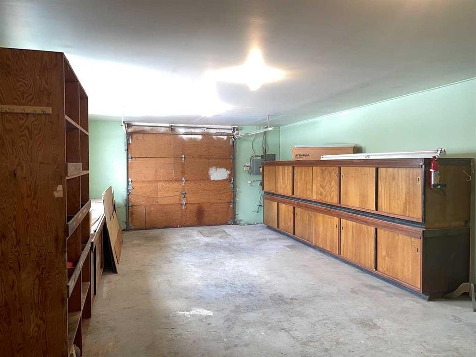 228 Centre Street North, Langdon, AB