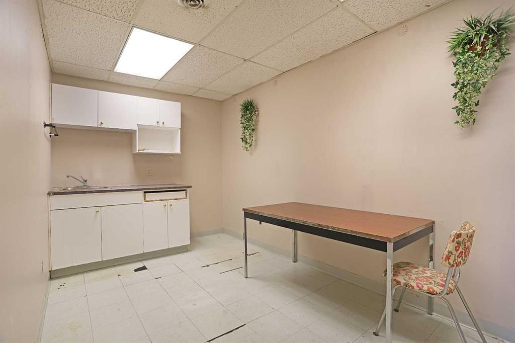 120 1st Avenue East, Brooks, AB