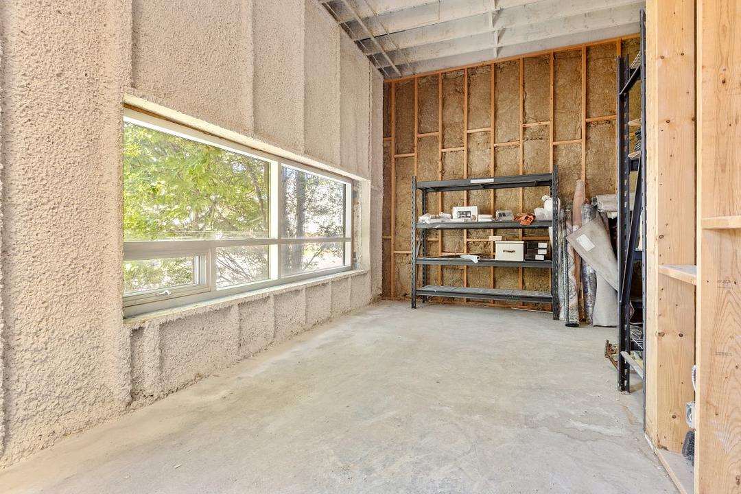 255 Ste-Anne Avenue, Ottawa, ON