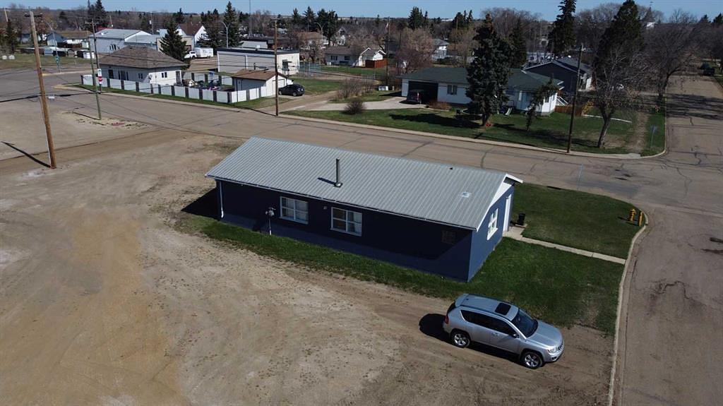 5038 49 Street, Daysland, AB