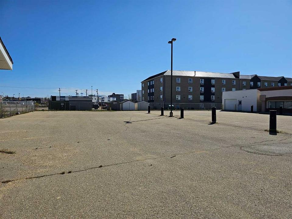 10070 117 Avenue, Grande Prairie, AB