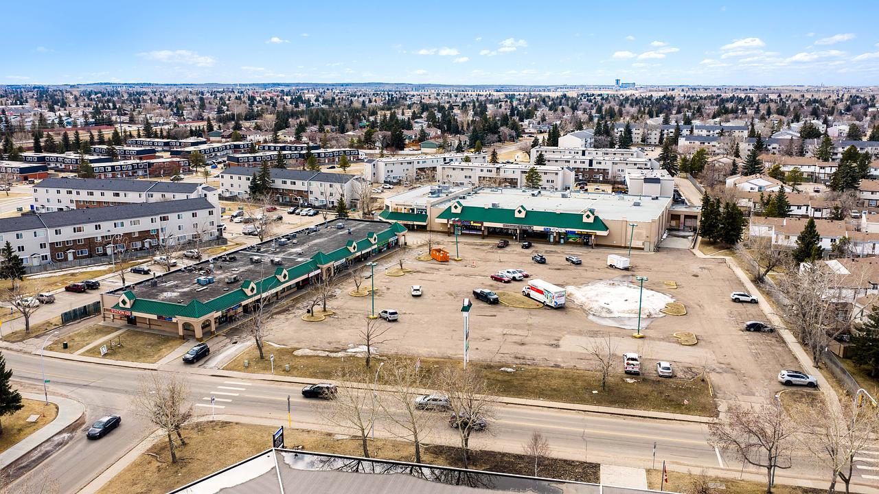 8202 175 Street Northwest, Edmonton, AB