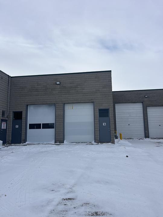 #8-10 - 60 Bathurst Drive, Waterloo, ON