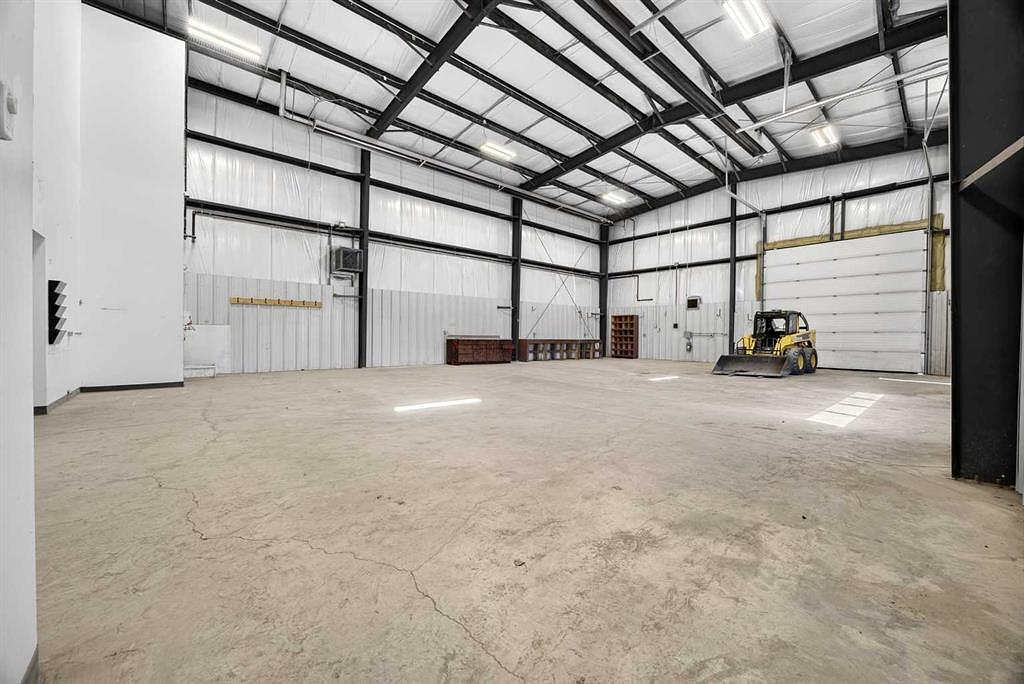 240086 Frontier Crescent, Rocky View County, AB