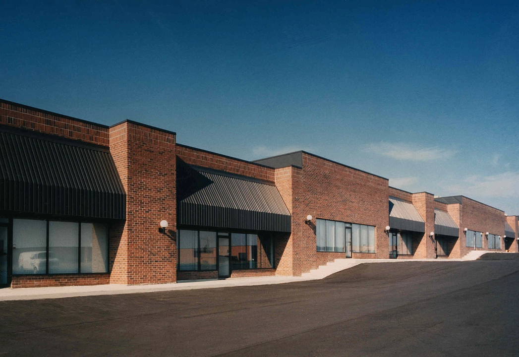 5-8 - 35 Riviera Drive, Markham, ON