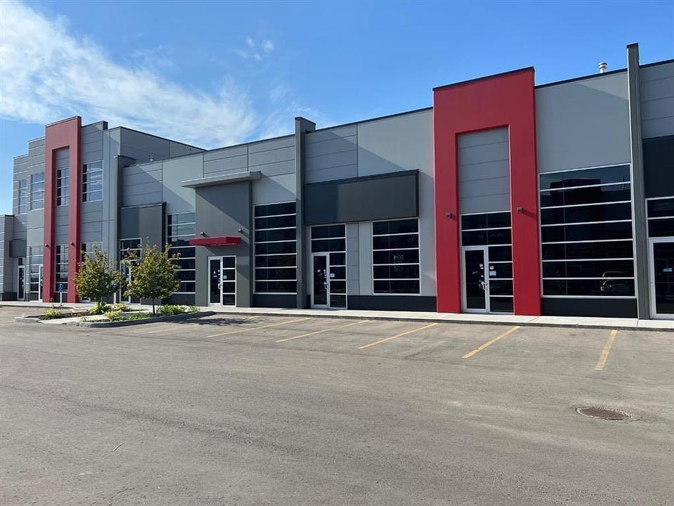 3150,3155 - 6520 36 Street Northeast, Calgary, AB