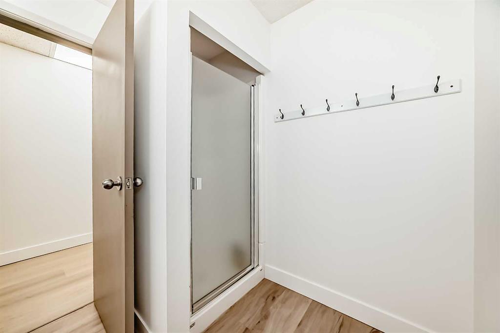 Lower - 2139 4 Avenue Northwest, Calgary, AB