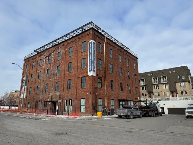 300 - 30 Powerhouse Street, Toronto, ON