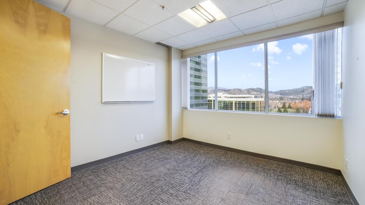 710 - 1708 Dolphin Avenue, Kelowna, BC