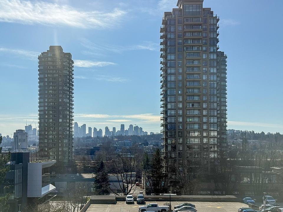 410 - 4190 Lougheed Hwy, Burnaby, BC