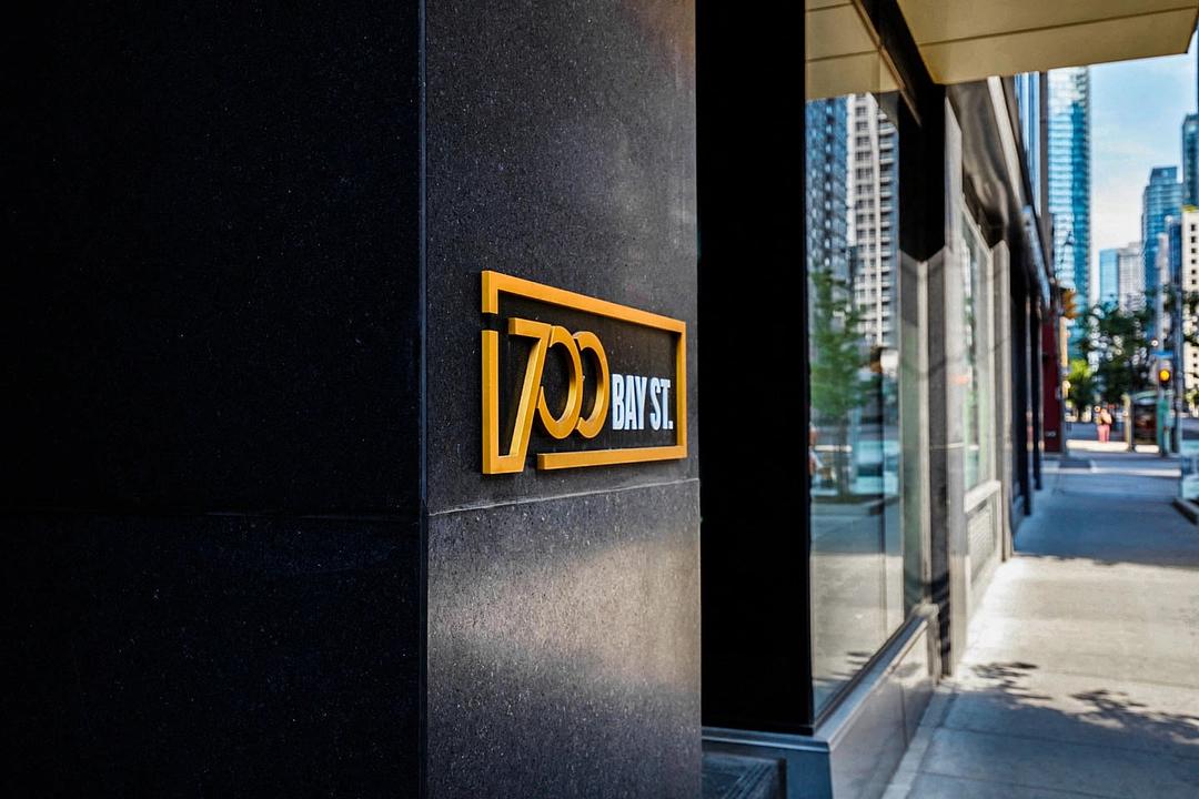 0608 - 700 Bay Street, Toronto, ON