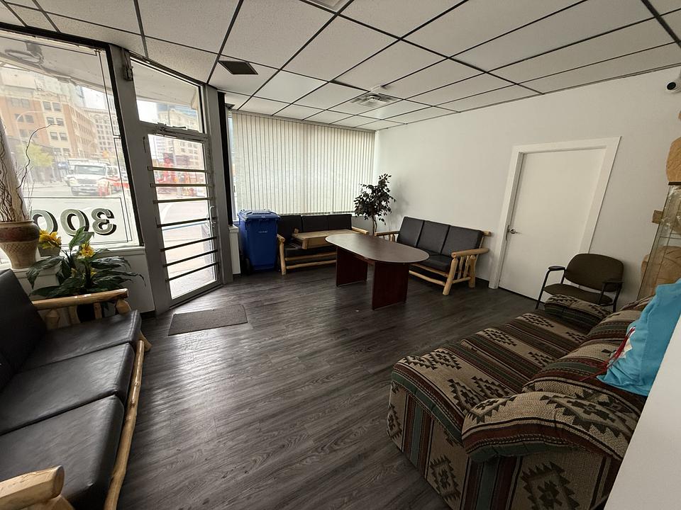 306 Notre Dame Avenue, Winnipeg, MB