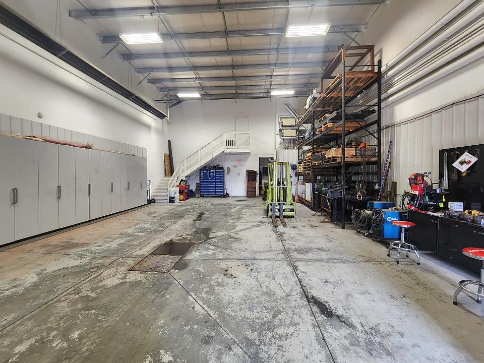 111 - 3912 77 Avenue, Leduc, AB