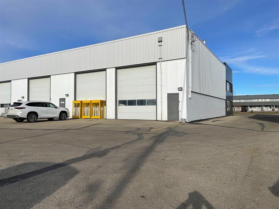 11419 98 Avenue, Grande Prairie, AB