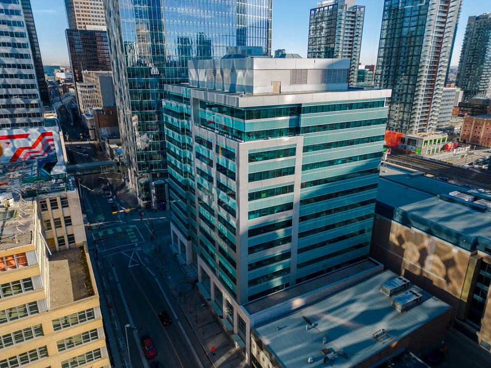 330 - 607 8 Avenue Southwest, Calgary, AB