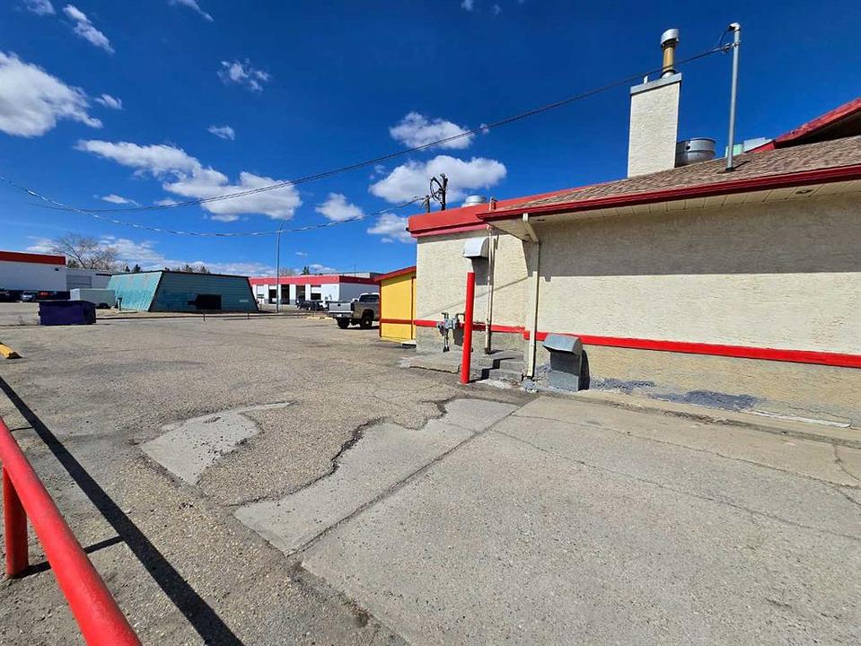 6712 50 Avenue, Red Deer, AB