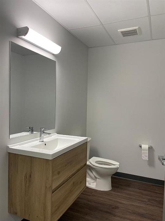 105 - 12318 Barlow Trail Northeast, Calgary, AB