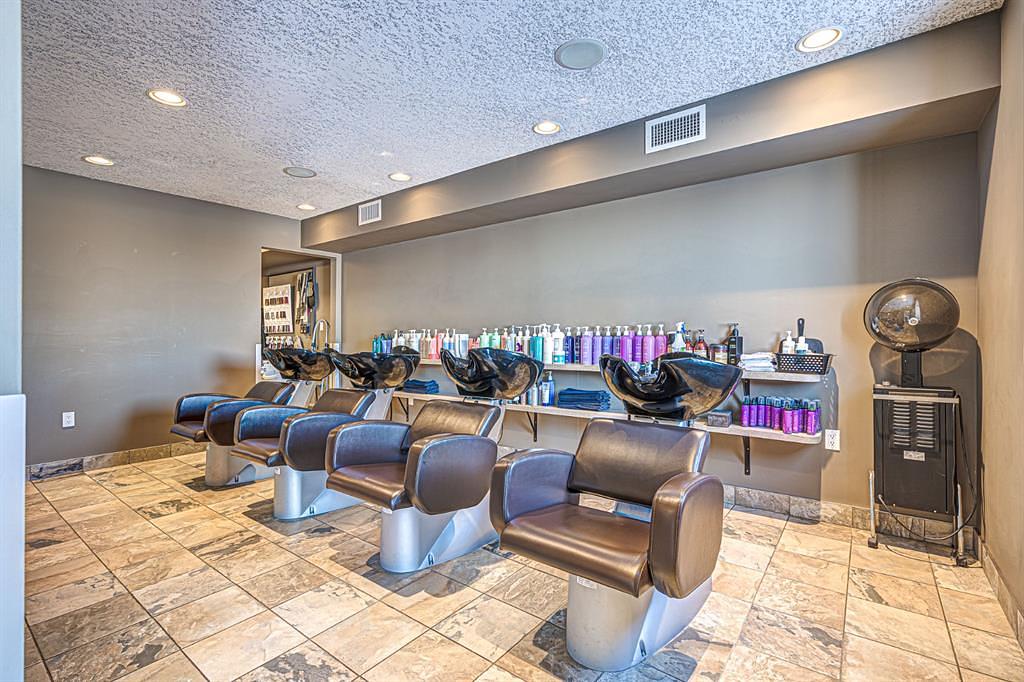 2602 50 Avenue, Lloydminster, AB