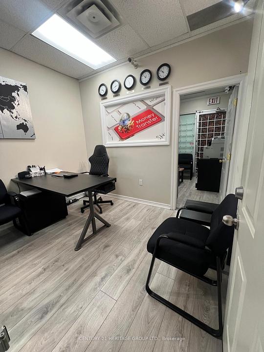 B23 - 7378 Yonge Street, Vaughan, ON