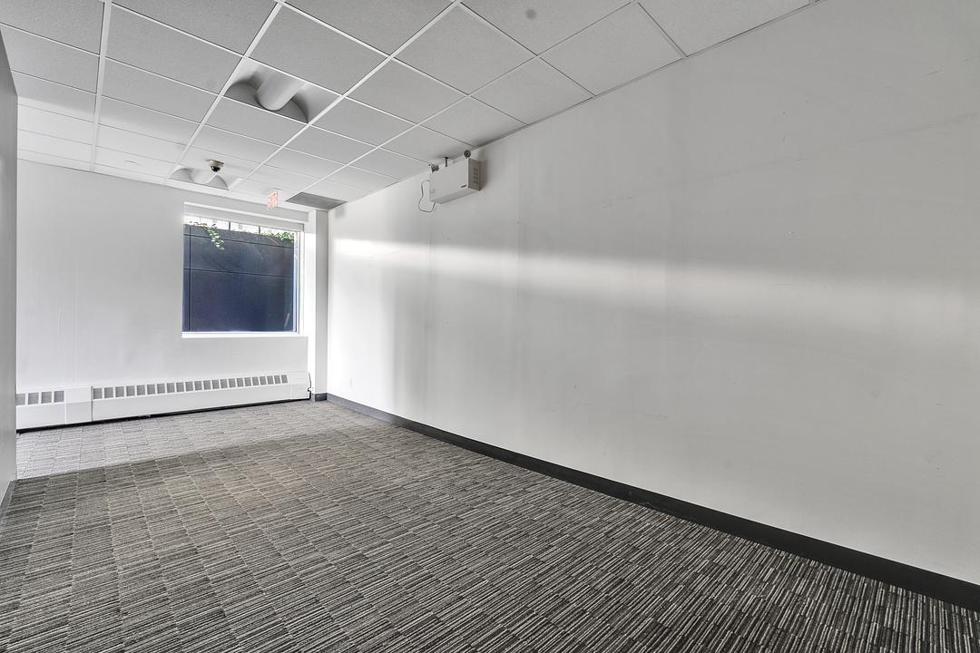 630 - 111 Peter Street, Toronto, ON