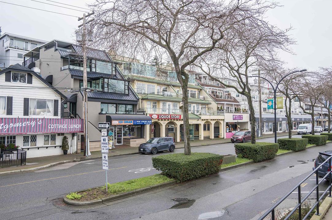 15561 Marine Drive, White Rock, BC