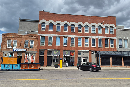 122 A 5 Street South, Lethbridge, AB