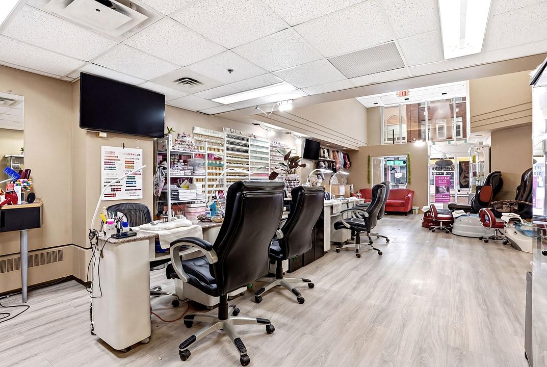 1868 Scarth Street, Regina, SK