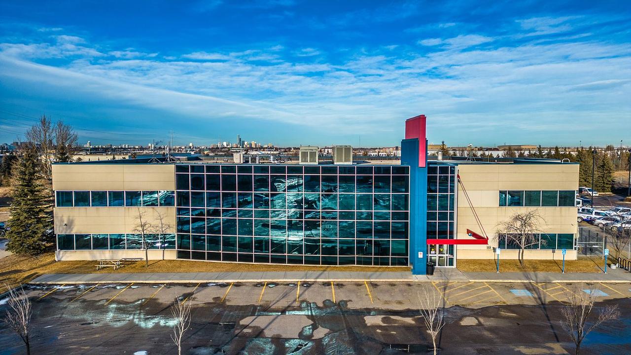 9520 42 Avenue Northwest, Edmonton, AB