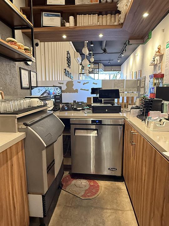 2825 West Broadway, Vancouver, BC